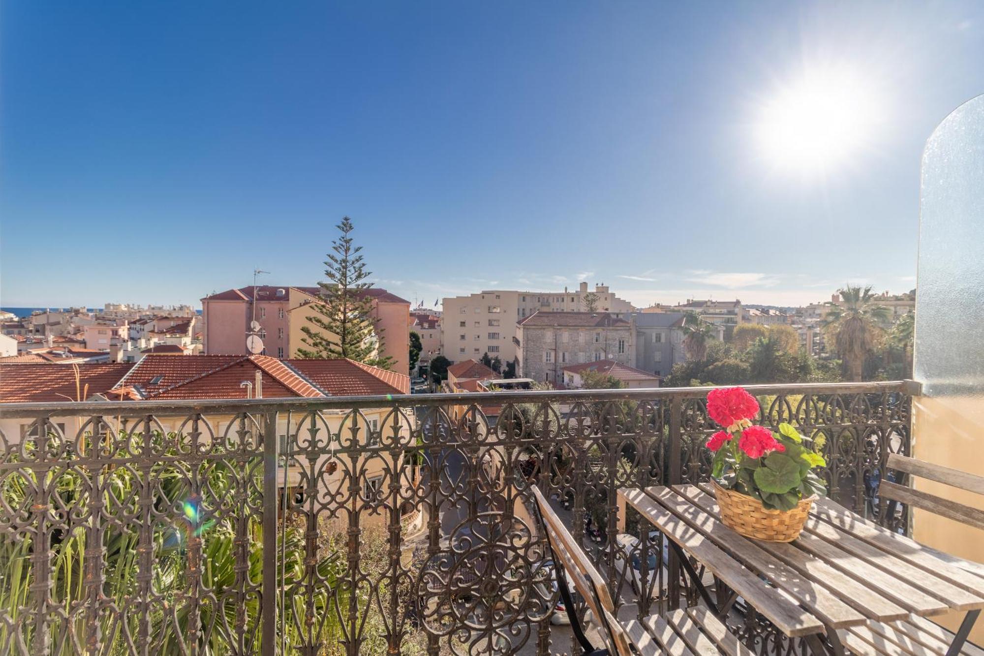 Charming Studio In The Heart Of Mentona Zewnętrze zdjęcie